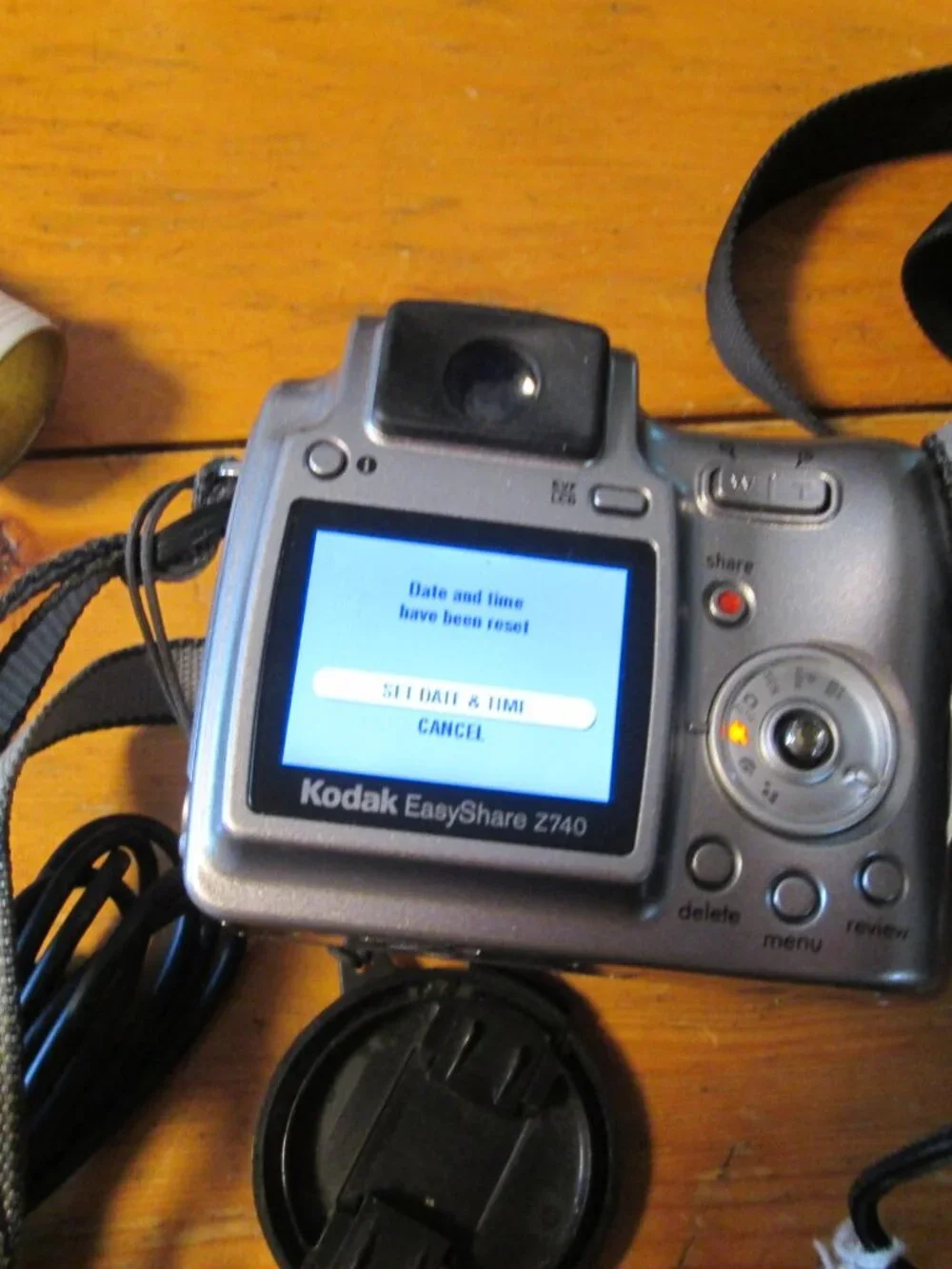 Kodak 10 X zoom easyshare Z740 5 MP case cables lense cover strap